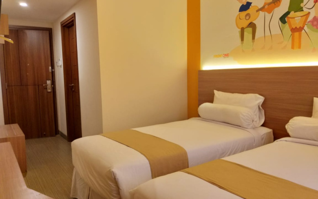 Front One Hotel Tulungagung