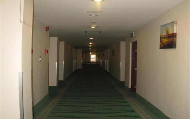 GreenTree Inn Chengdu Kuanzhai Alley RenMin Park Hotel