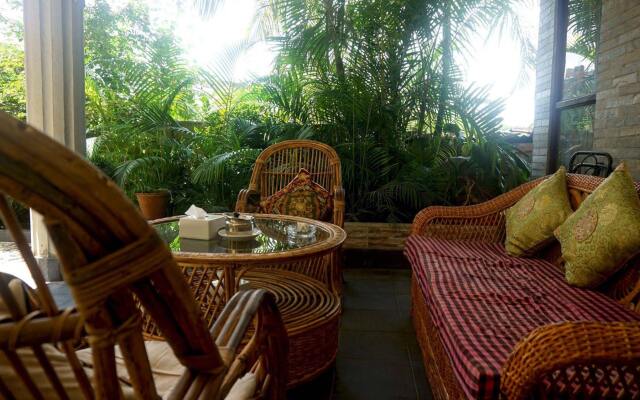 Hotel Middle Path & Spa