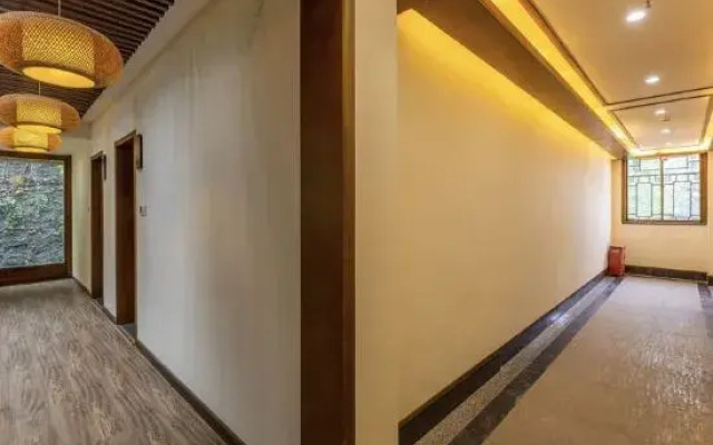 Tai Chi Courtyard
