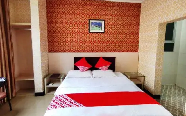 Guilin Hongxuan Hotel (Huaniao Market University of Technology)