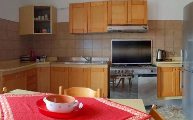 Apartment With 3 Bedrooms in Solarussa Near the Beach