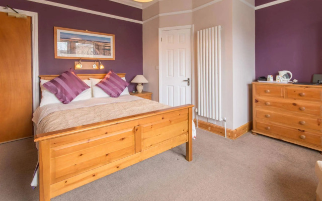 Caythorpe House