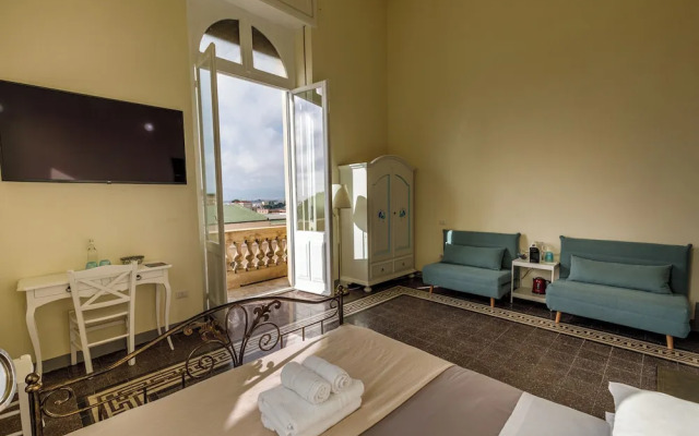 Onlyrooms IV - Sea View & Free Parking