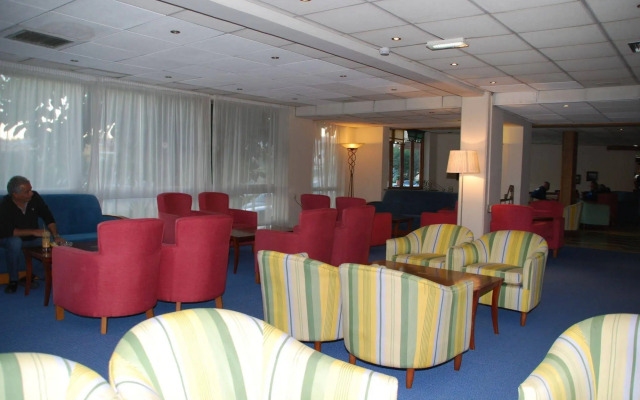 The Caravel Hotel