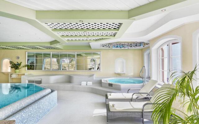 Königshof Hotel Resort ****S