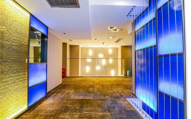 9H Hotel
