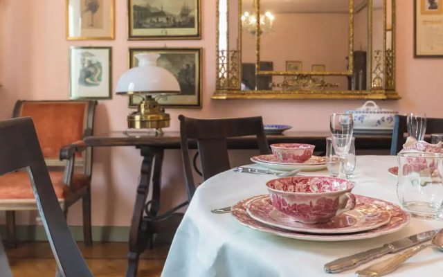 Elegante e raffinato in zona Crocetta