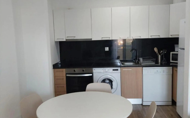 Coimbra's Black & White