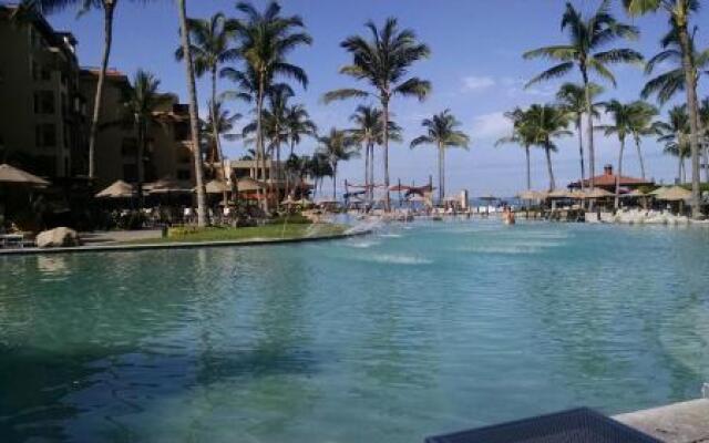 Suites at VDP Flamingos Resort and Spa