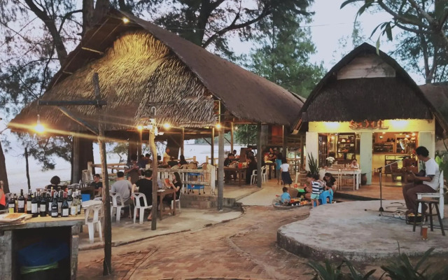 Maliblues Bed & Art Gallery