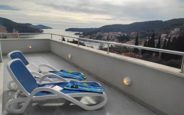 Blue Bay Apartment
