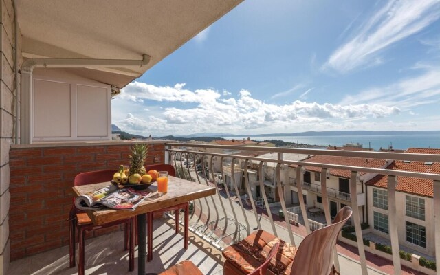Nice Home in Makarska With Wifi and 2 Bedrooms