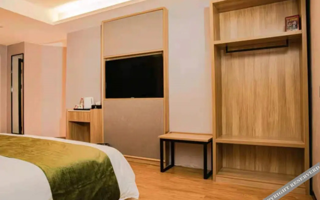 GreenTree Express Hotel (Fuyang Oriental Pearl)