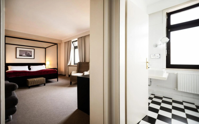 Hotel Dieksee - Collection by Ligula