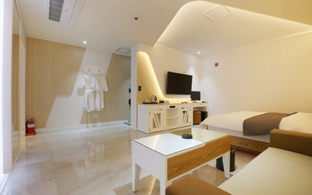 Cheonan Muse Hotel