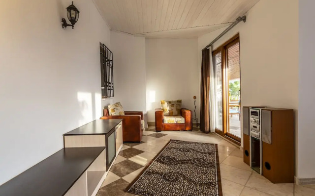 Calypso Lakeview Villas