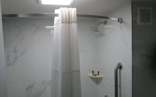 Drury Inn Suites Westport