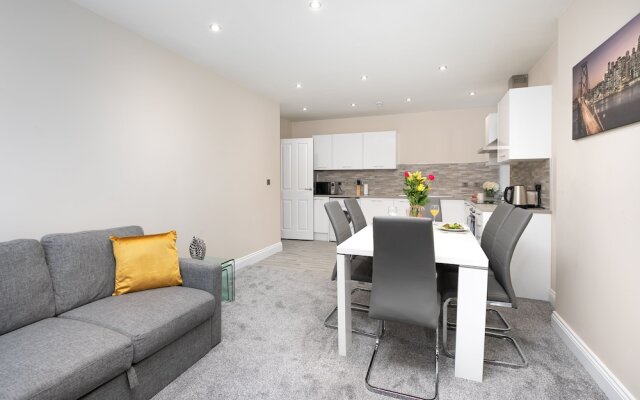 KVM - Kensington Apartment