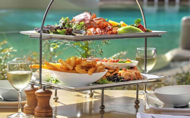 Kingfisher Bay Resort