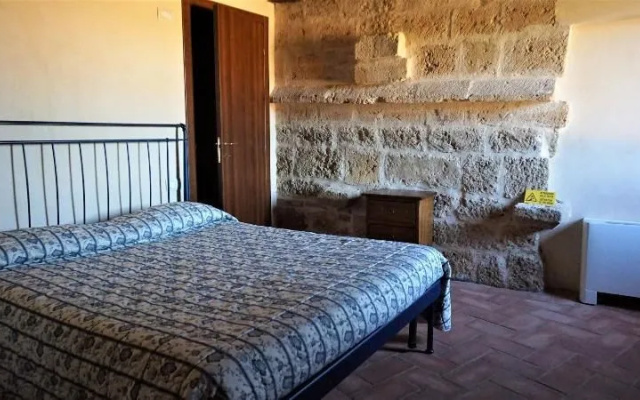 Contessa Ava Dei Lambardi