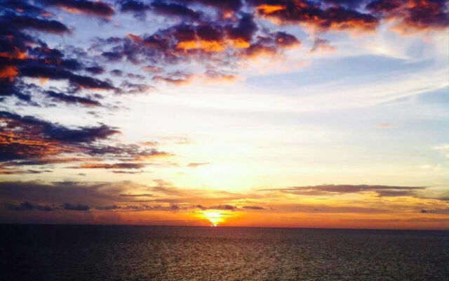 Ocean View Resort - Koh Sichang