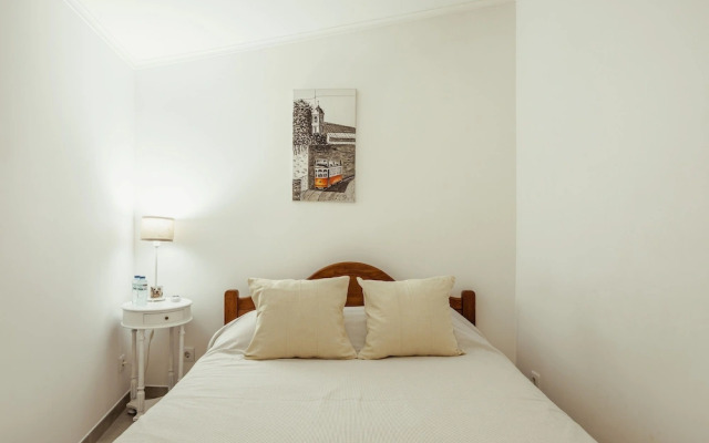 Alges Village 4 by Lisbon-Coast vacation