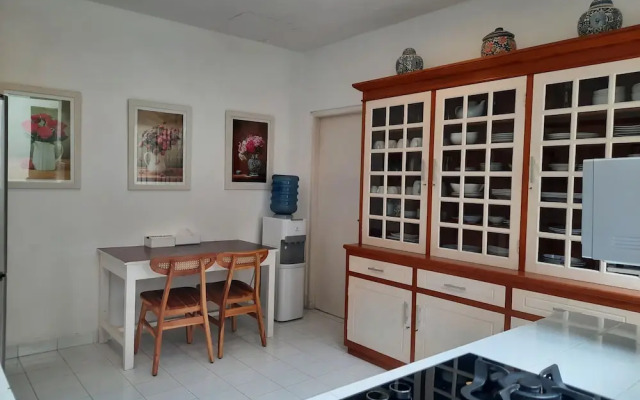 Yogyakarta Tropicana Villa