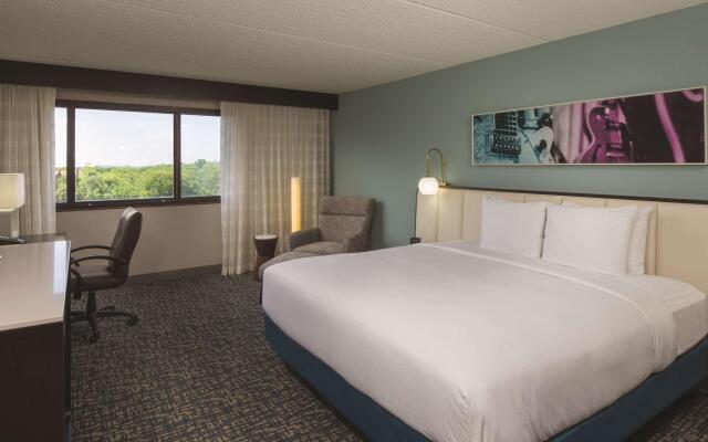DoubleTree by Hilton Hotel Austin Northwest Arboretum