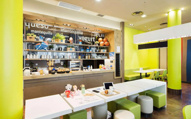Ibis Budget Sevilla Aeropuerto