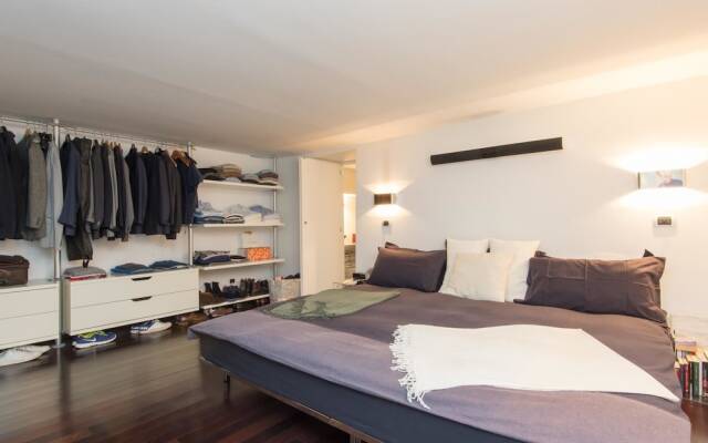 Rsh Pantheon Luxury Hi Tech Apartment