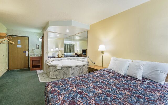 Motel 6-Moline, IL