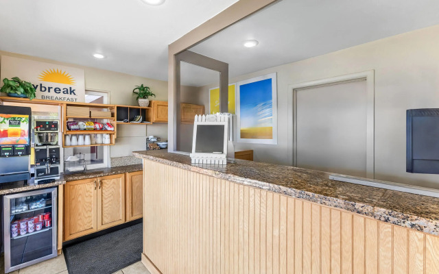 Days Inn by Wyndham Elko
