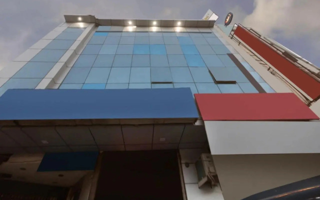 Priya Stays by OYO Rooms