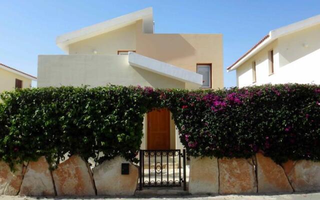 LuX Villa