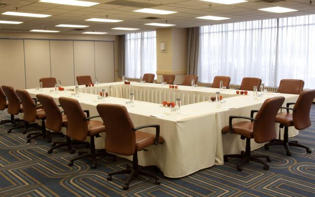 Doubletree by Hilton Bloomington - Minneapolis South