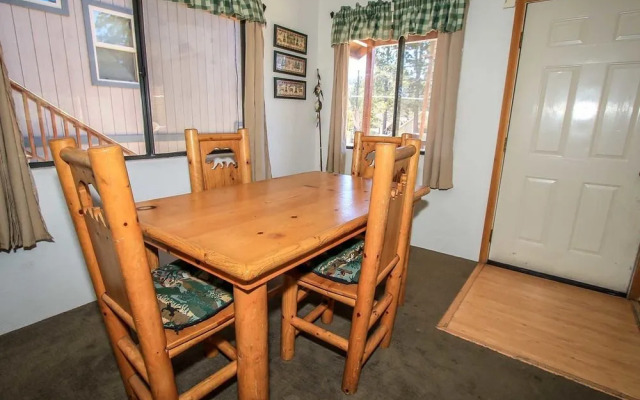 Bear Claw Bungalow #379