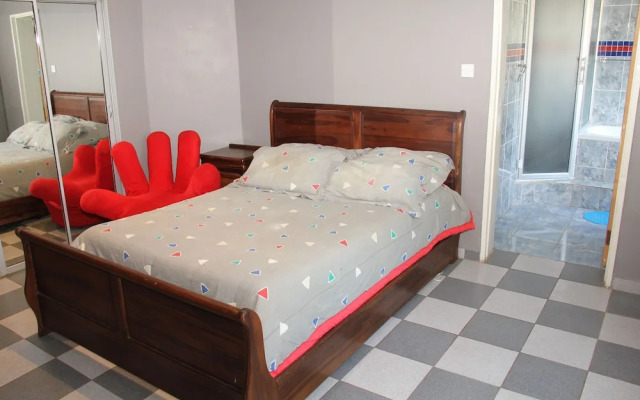 Borrowdale Ground Floor with Poolview