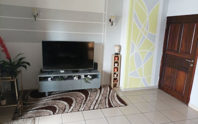 New Built 2-bed Apartment in Douala, Best District