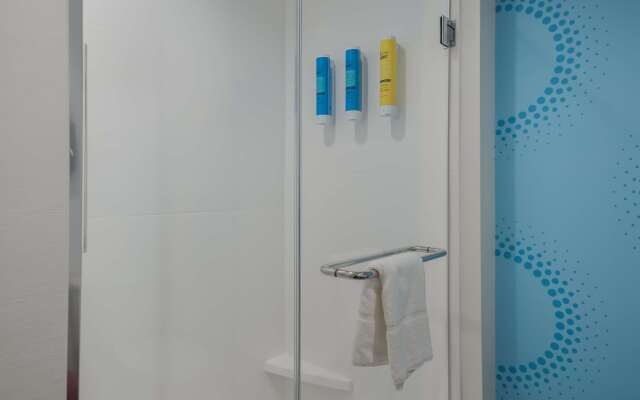 Tru by Hilton Greensboro, NC