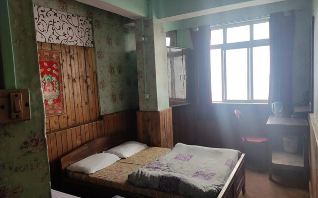 Manakamna Residency