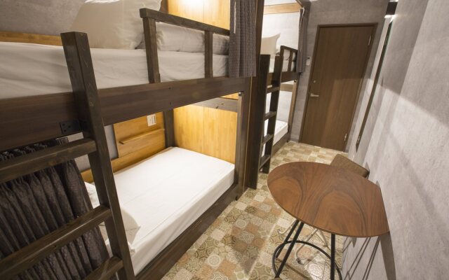 e-hostel Shinsaibashi