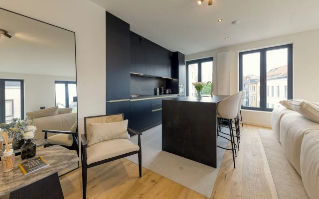 Designer flat 3BR & Mini Golf