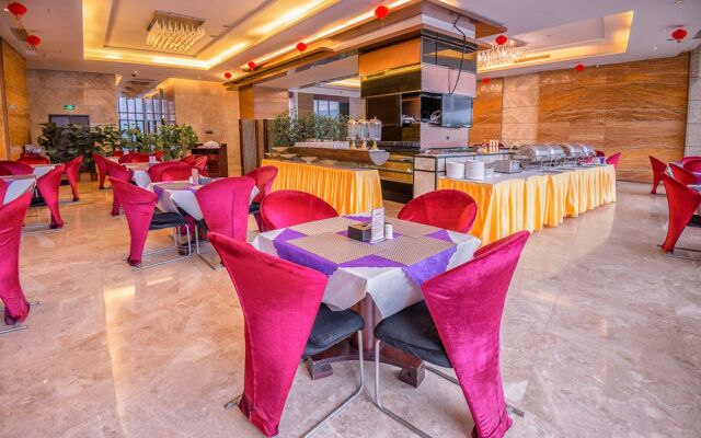 She & He Hotel Apartment - River Class