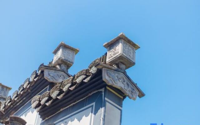 Xidi Ruiyuanfu Boutique Hostel