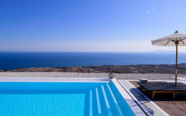 Terra Blanca Suites