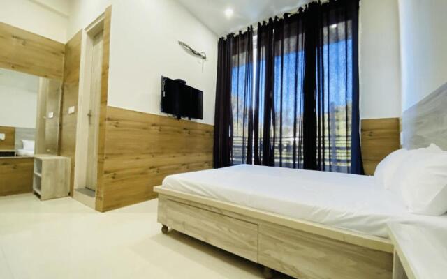 Luxury Low Cost Rooms Dharamsala Lift Wifi 5G