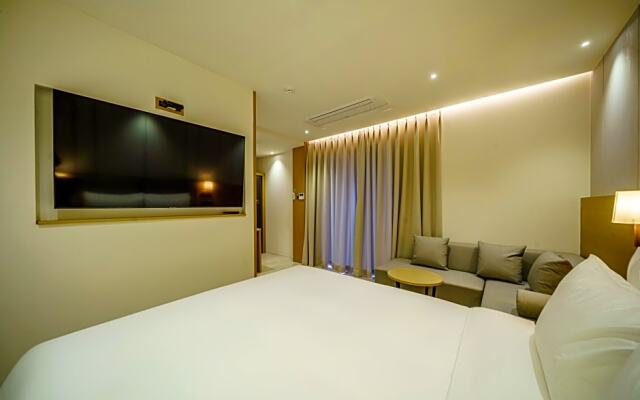 Changwon Masan Ocean View Hotel