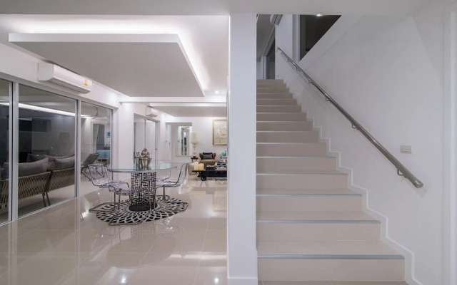 Luxury Modern 4 Bedroom Pool Villa - Fh206