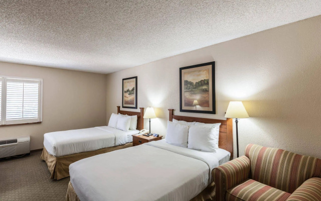 Quality Inn & Suites Plano